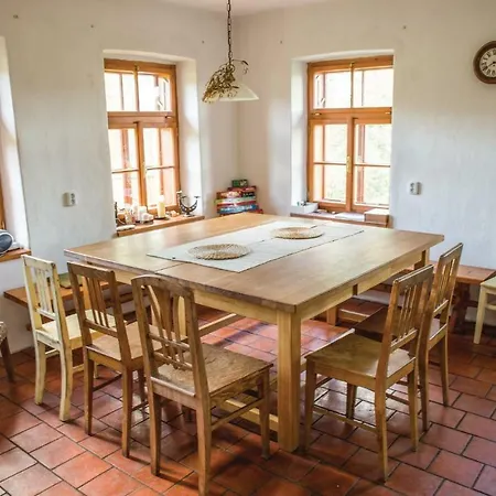 Vakantiehuis Four Bedroom Holiday In Volary